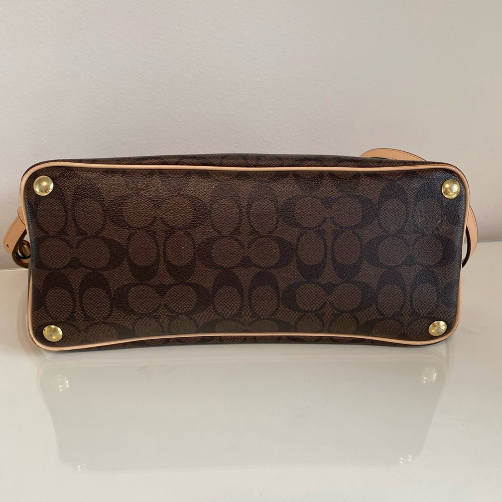 Coach Brown and Tan Shoulder Bag - Picture 3 of 10
